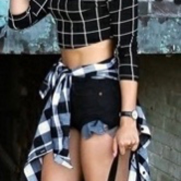 SHEIN CROP TOP & PENCIL SHIRT - Picture 4 of 8